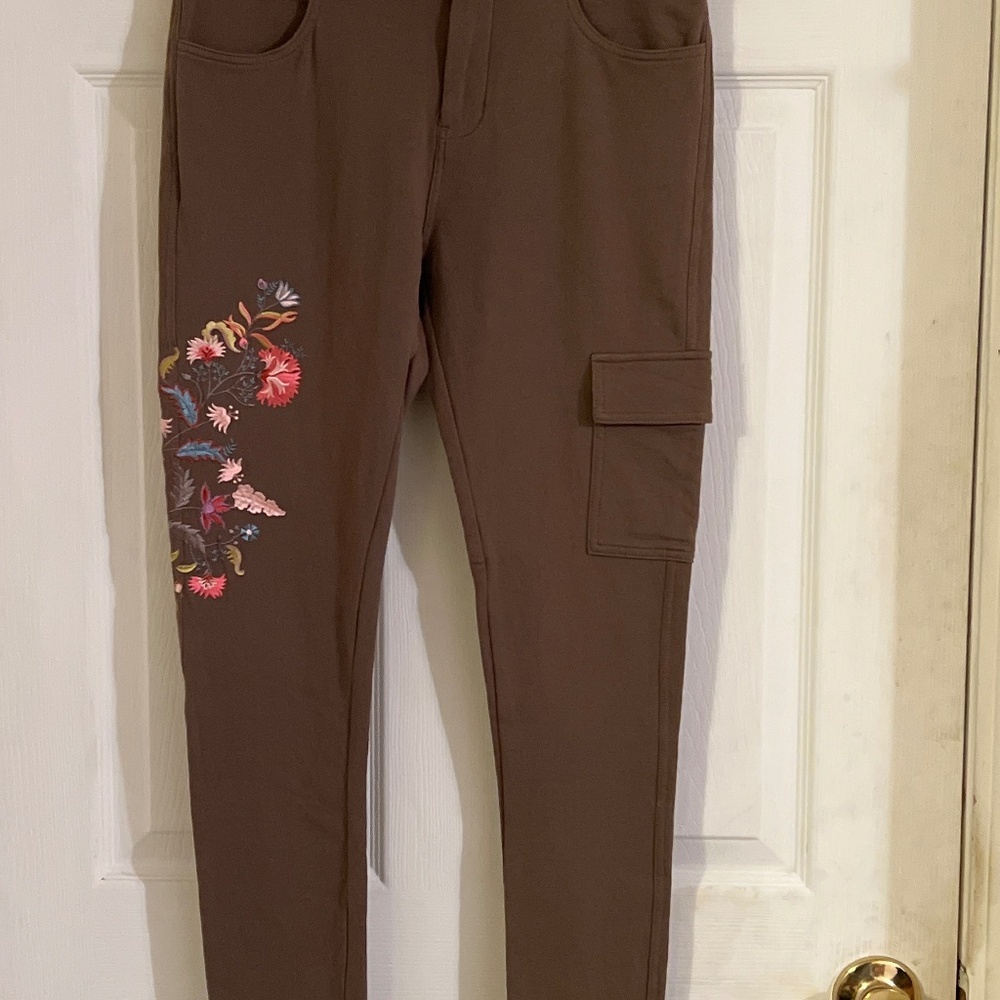 Matilda Jane Embroidered Women’s Pants Small - Picture 1 of 5